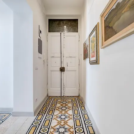 Monti Colosseum Apartment Rome Exterior photo